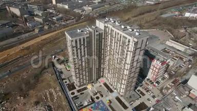 俄罗斯莫斯科正在建造的公寓建筑群的鸟瞰图
